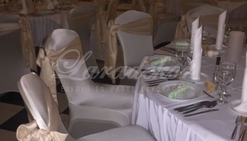 Hagyományos esküvő