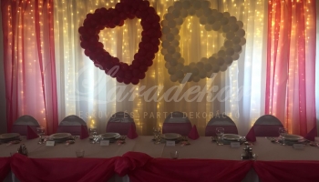 Léggömbös dekorációk